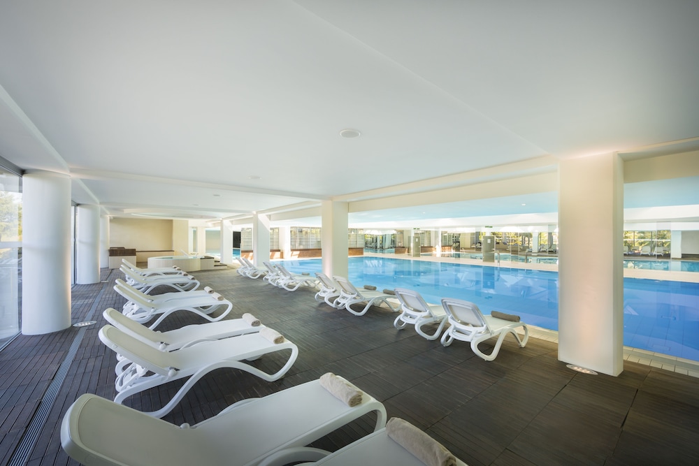 Aminess Vival Maestral Hotel — Swimming pool in Novigrad, Istria