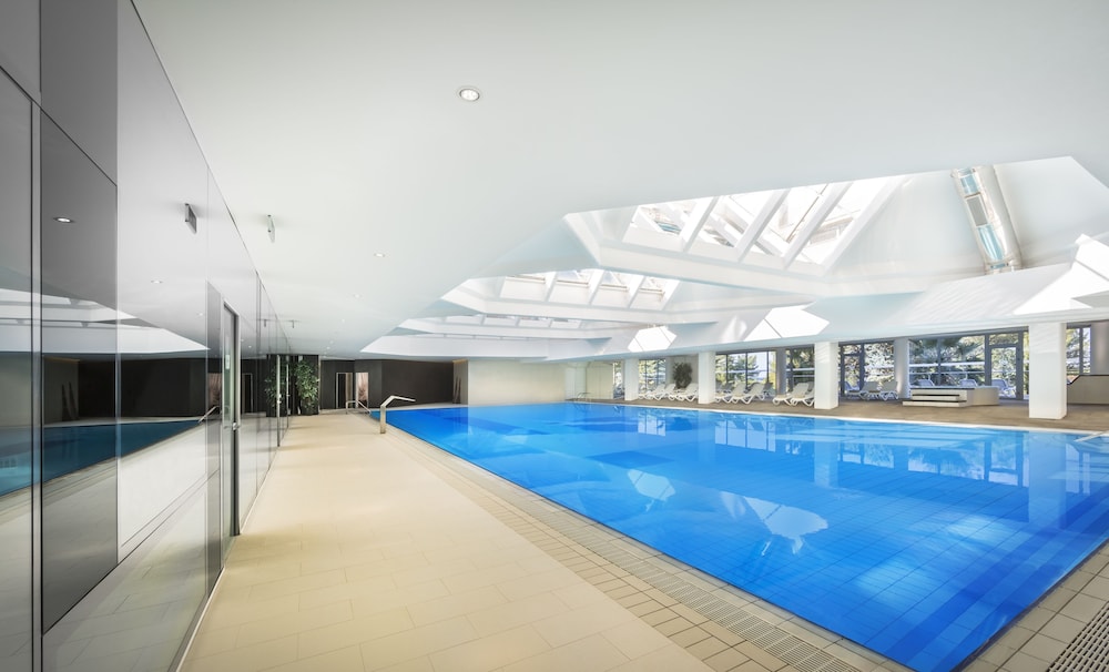Aminess Vival Maestral Hotel — Swimming pool in Novigrad, Istria