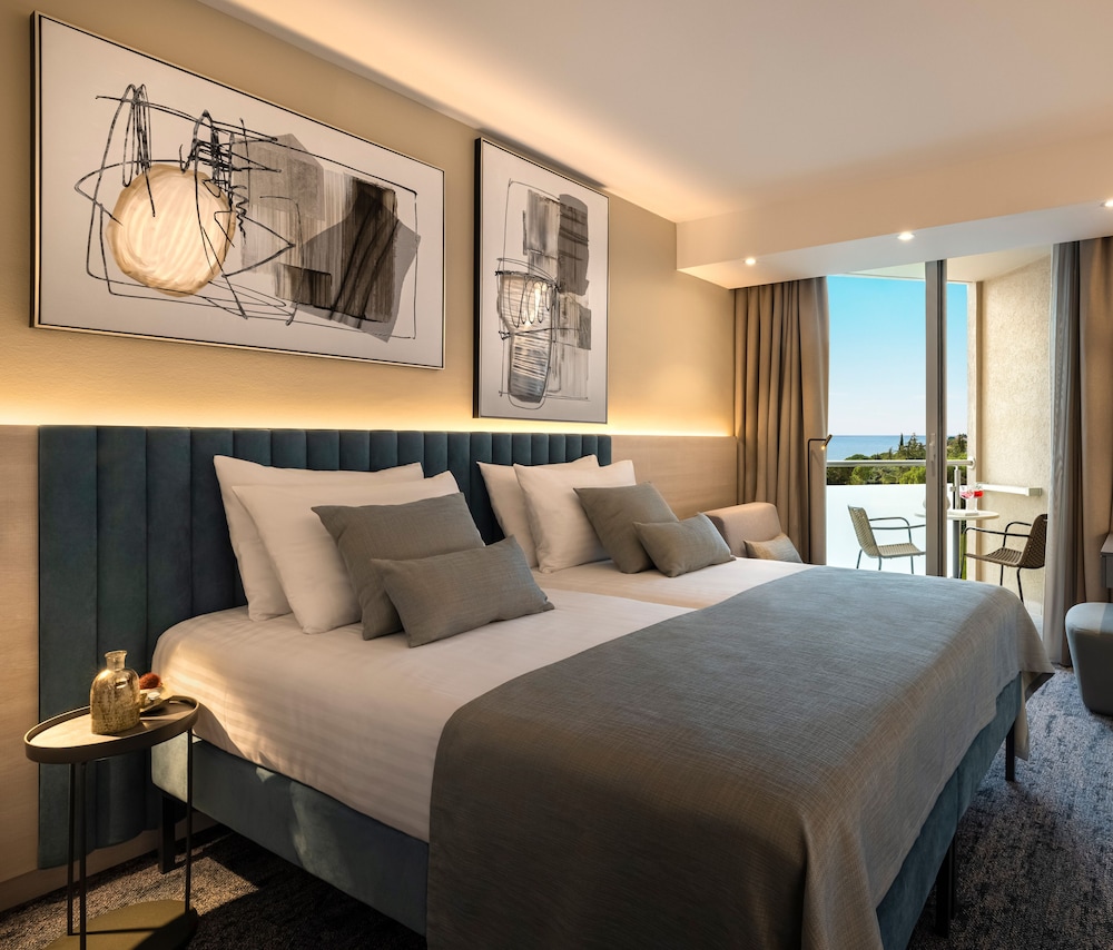 Aminess Vival Maestral Hotel — Hotel rooms in Novigrad, Istria