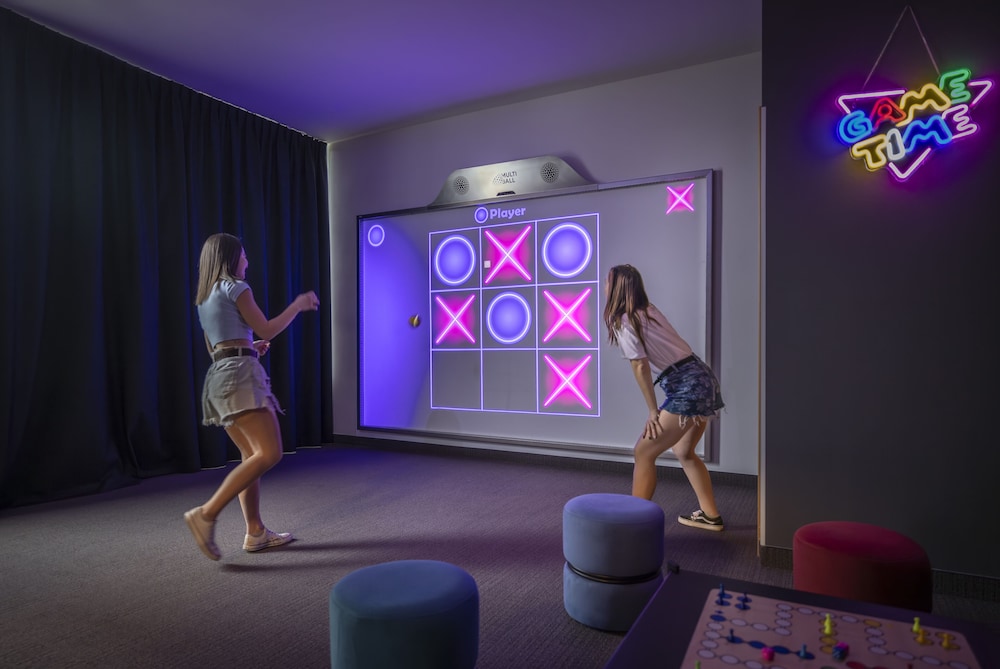 Aminess Vival Maestral Hotel — Sports & recreation in Novigrad, Istria