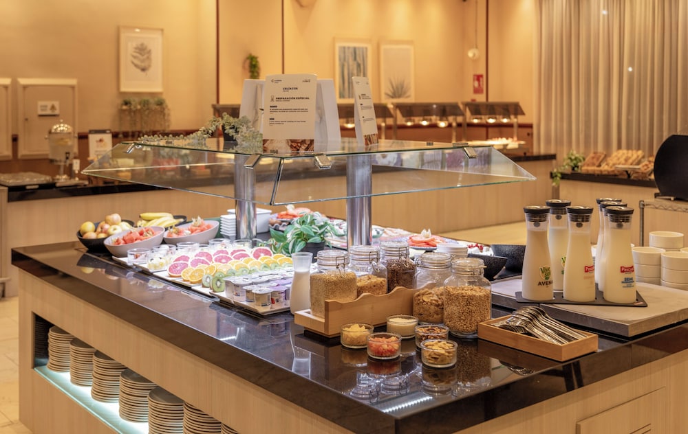 ILUNION Miramar — Restaurant & bars in Fuengirola, Andalusia