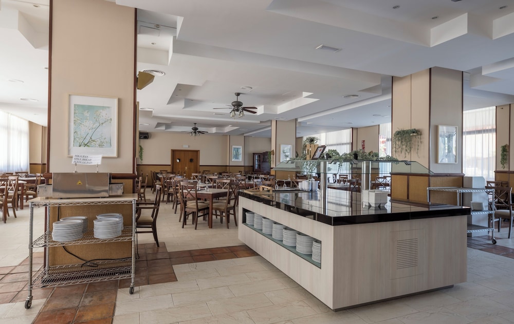 ILUNION Miramar — Restaurant & bars in Fuengirola, Andalusia
