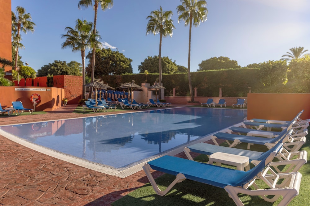 ILUNION Miramar — Swimming pool in Fuengirola, Andalusia