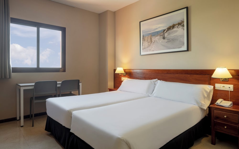ILUNION Miramar — Hotel rooms in Fuengirola, Andalusia