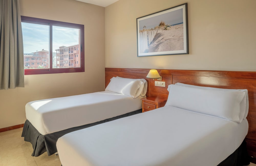 ILUNION Miramar — Hotel rooms in Fuengirola, Andalusia