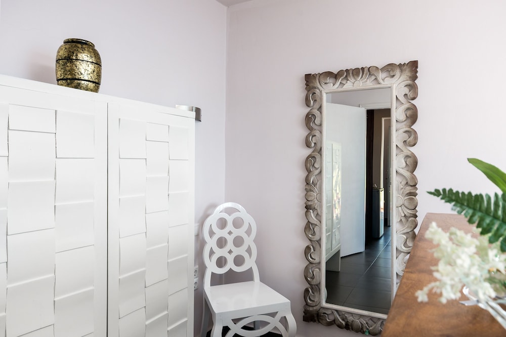 Pantokrator Hotel — Hotel rooms in Barbati, Ionian Islands