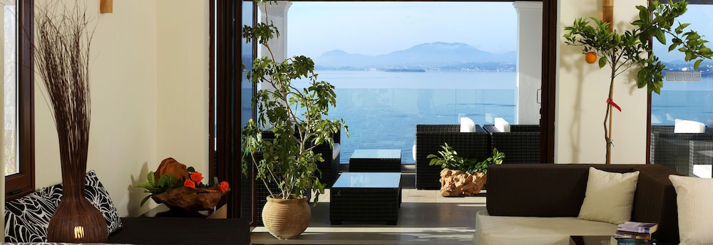 Pantokrator Hotel — Hotel rooms in Barbati, Ionian Islands
