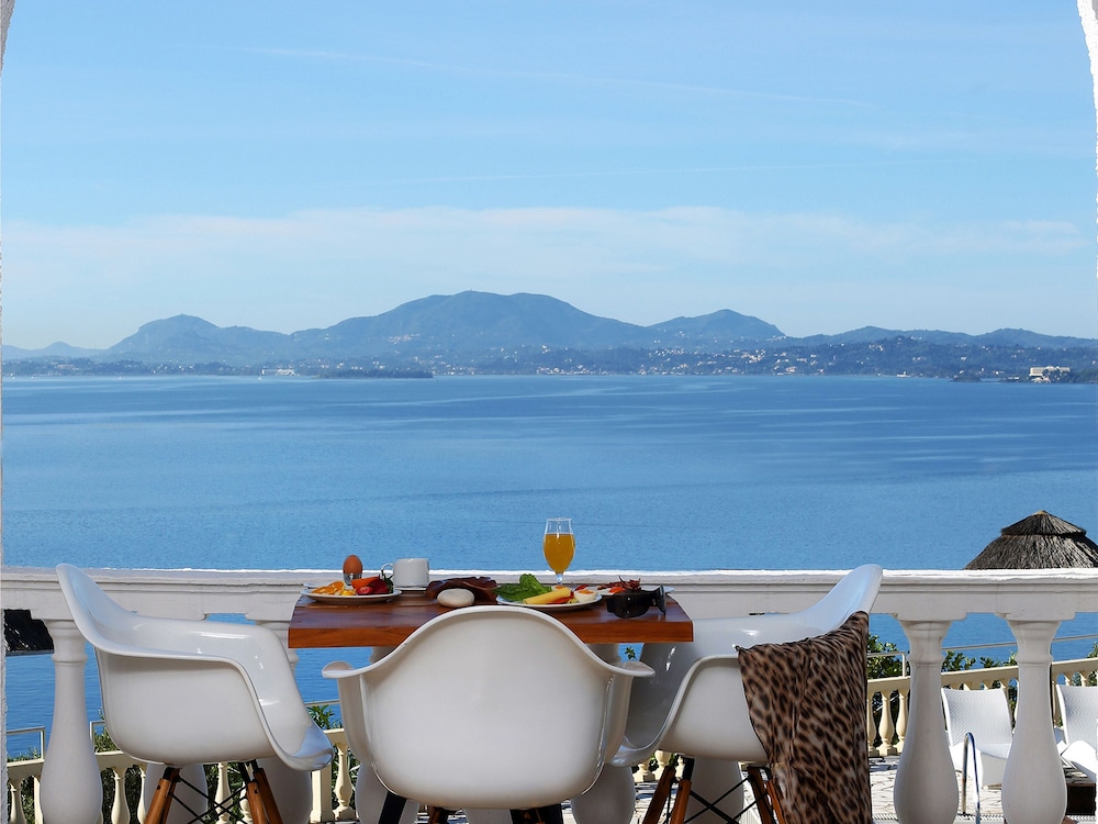 Pantokrator Hotel — Restaurant & bars in Barbati, Ionian Islands