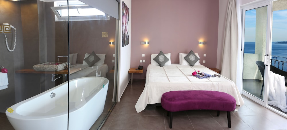 Pantokrator Hotel — Hotel rooms in Barbati, Ionian Islands