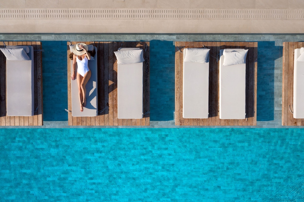 Manoulas Beach Mykonos Resort — Swimming pool in Ornos, South Aegean