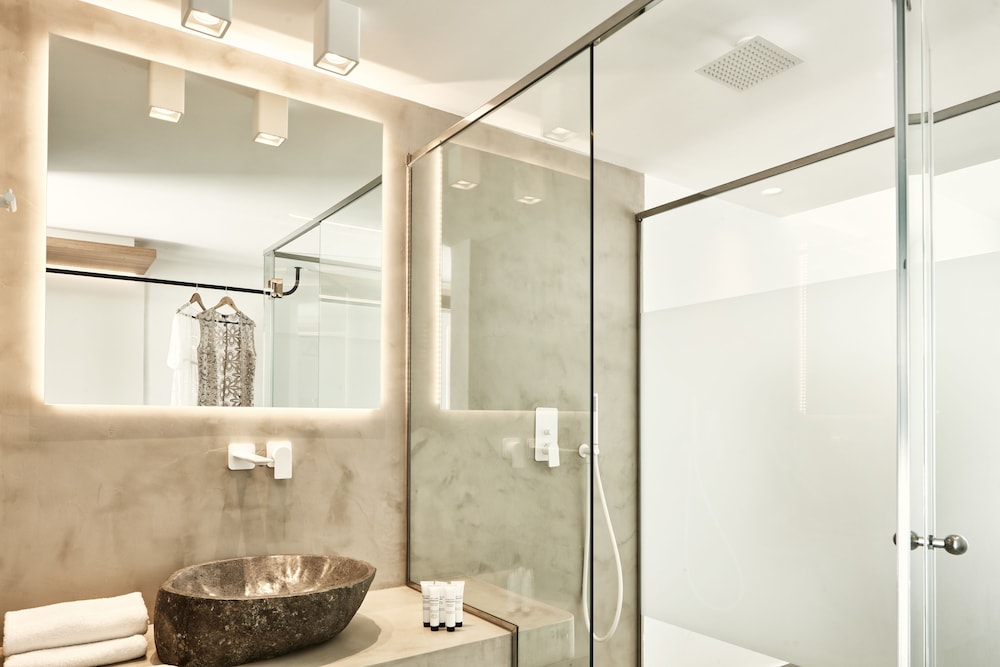 Manoulas Beach Mykonos Resort — Hotel rooms in Ornos, South Aegean