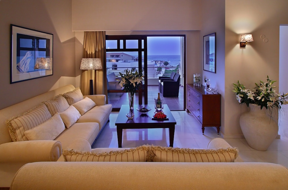 Porto Platanias Beach Resort & Spa — Hotel rooms in Platanias