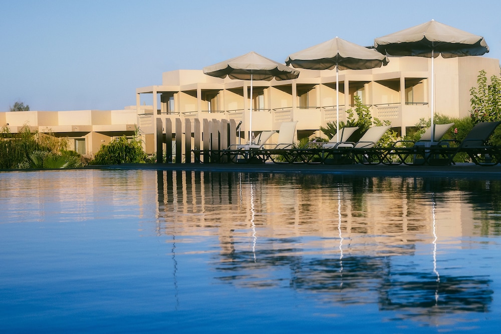 Giannoulis – Santa Marina Beach — Swimming pool in Chania