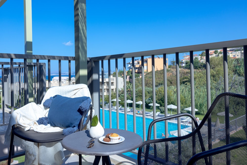 Giannoulis – Santa Marina Beach — Swimming pool in Chania