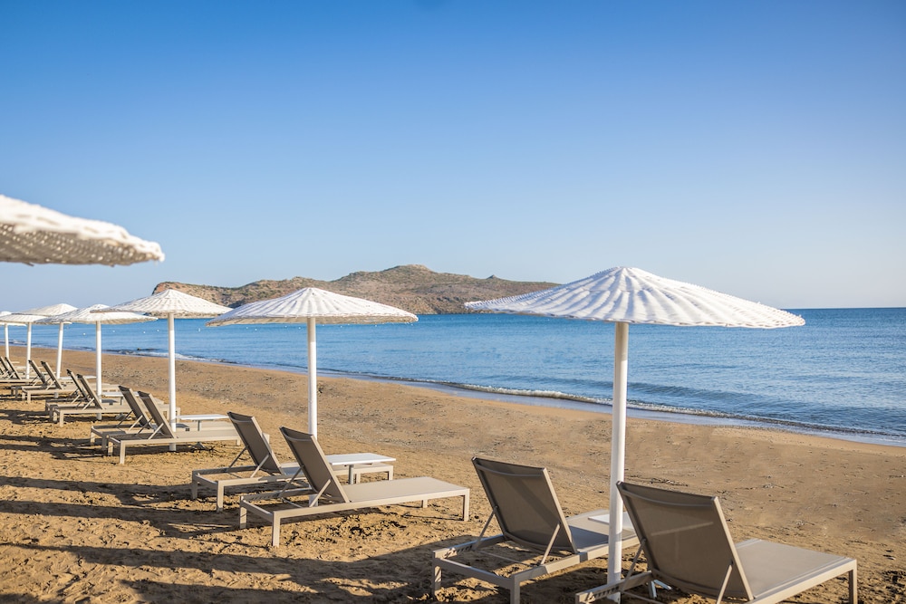 Giannoulis – Santa Marina Beach — Beach in Chania