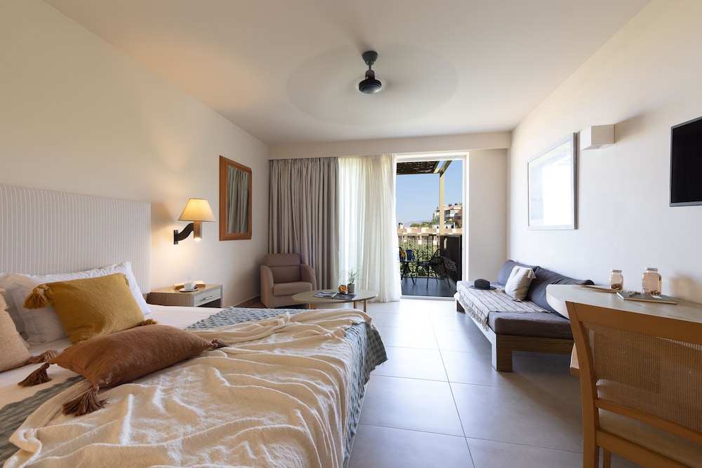 Giannoulis – Santa Marina Beach — Hotel rooms in Chania