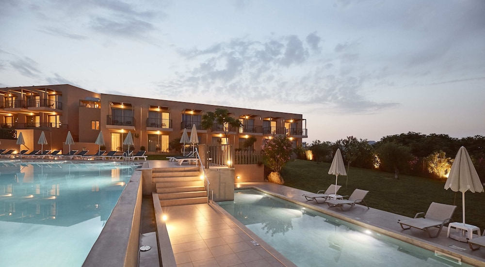 Giannoulis – Santa Marina Beach — Hotel building in Chania