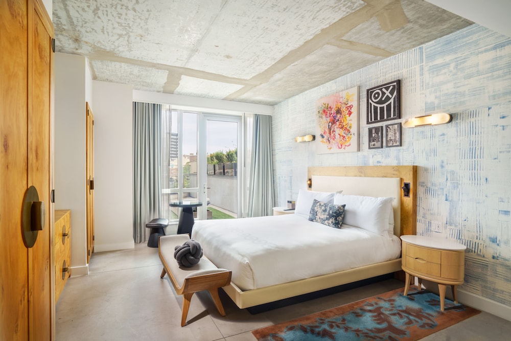 Hotel 50 Bowery, part of JdV by Hyatt — Hotel rooms in New York City, New York State