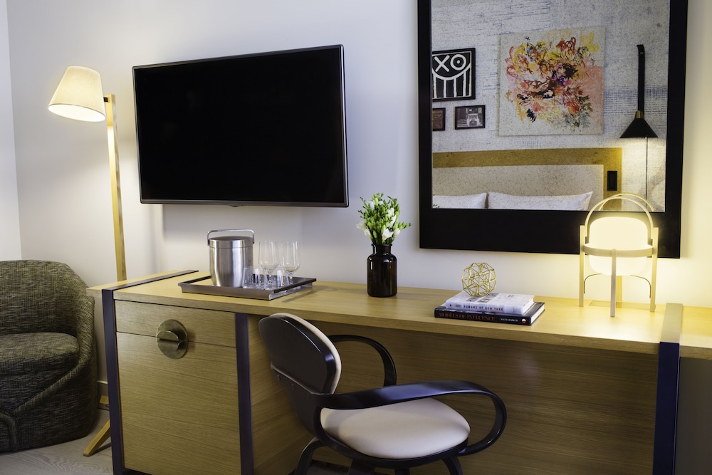 Hotel 50 Bowery, part of JdV by Hyatt — Hotel rooms in New York City, New York State