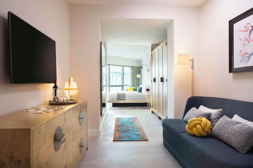 Hotel 50 Bowery, part of JdV by Hyatt — Hotel rooms in New York City, New York State
