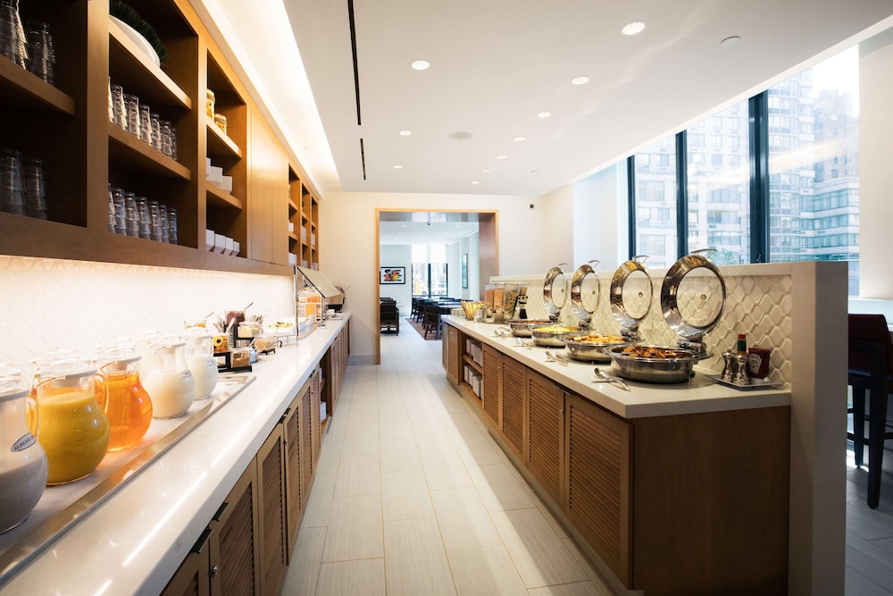 Hyatt House New York/Chelsea — Restaurant & bars in New York City, New York State