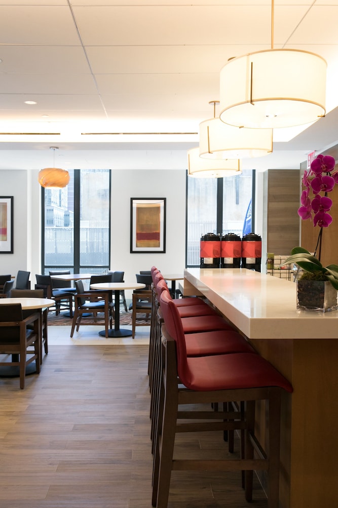 Hyatt House New York/Chelsea — Restaurant & bars in New York City, New York State