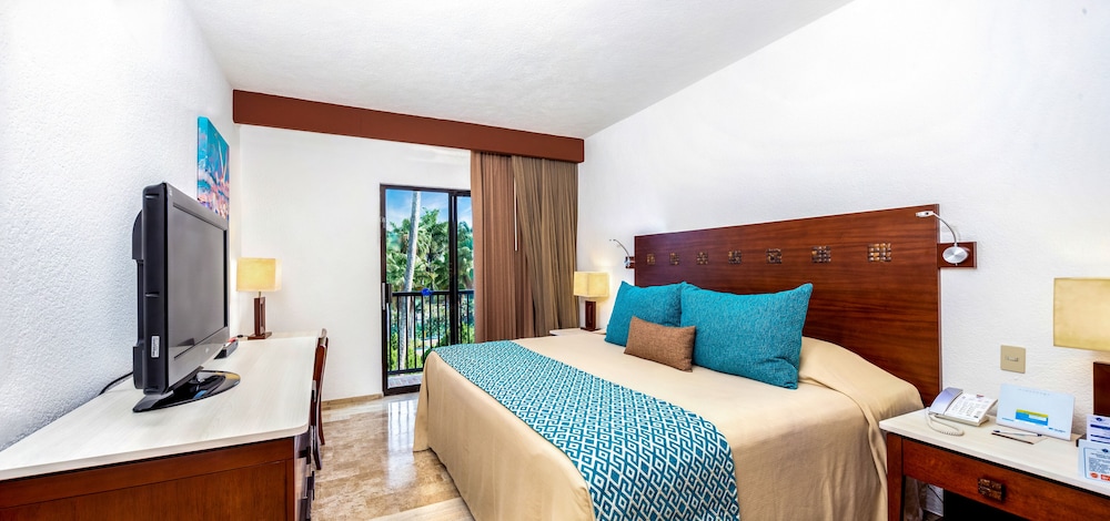The Royal Cancun All Suites Resort — Hotel rooms in Cancun, Quintana Roo