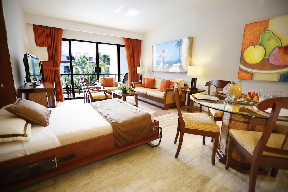 The Royal Cancun All Suites Resort — Hotel rooms in Cancun, Quintana Roo