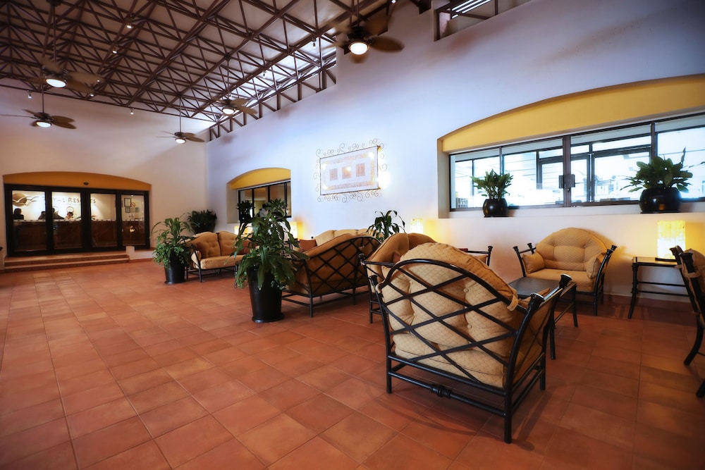 The Royal Cancun All Suites Resort — Hotel building in Cancun, Quintana Roo