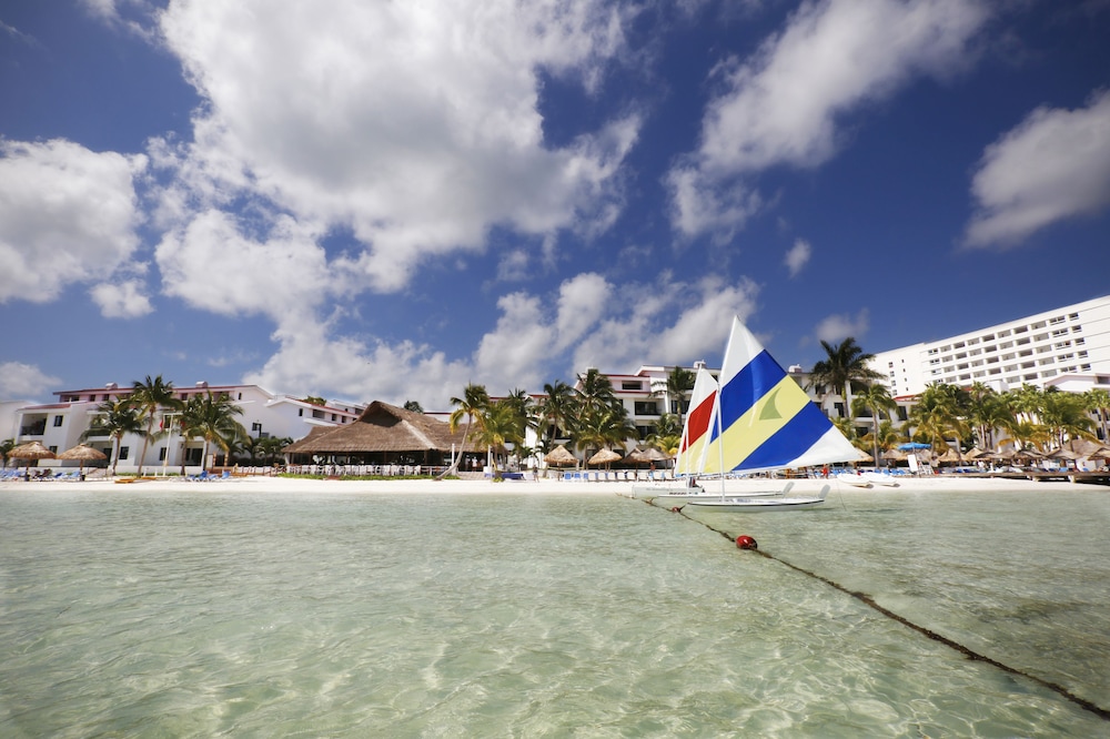 The Royal Cancun All Suites Resort — Beach in Cancun, Quintana Roo