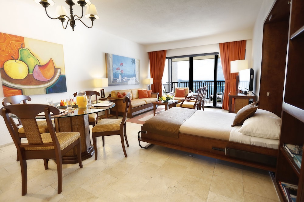 The Royal Cancun All Suites Resort — Hotel rooms in Cancun, Quintana Roo