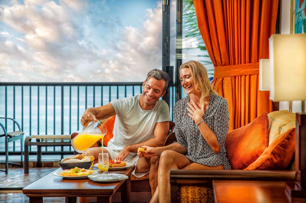 The Royal Cancun All Suites Resort — Restaurant & bars in Cancun, Quintana Roo