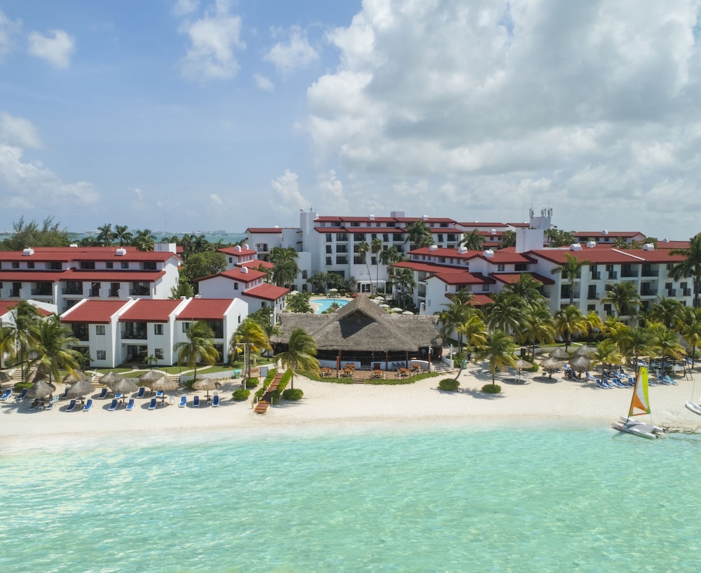 The Royal Cancun All Suites Resort — Beach in Cancun, Quintana Roo