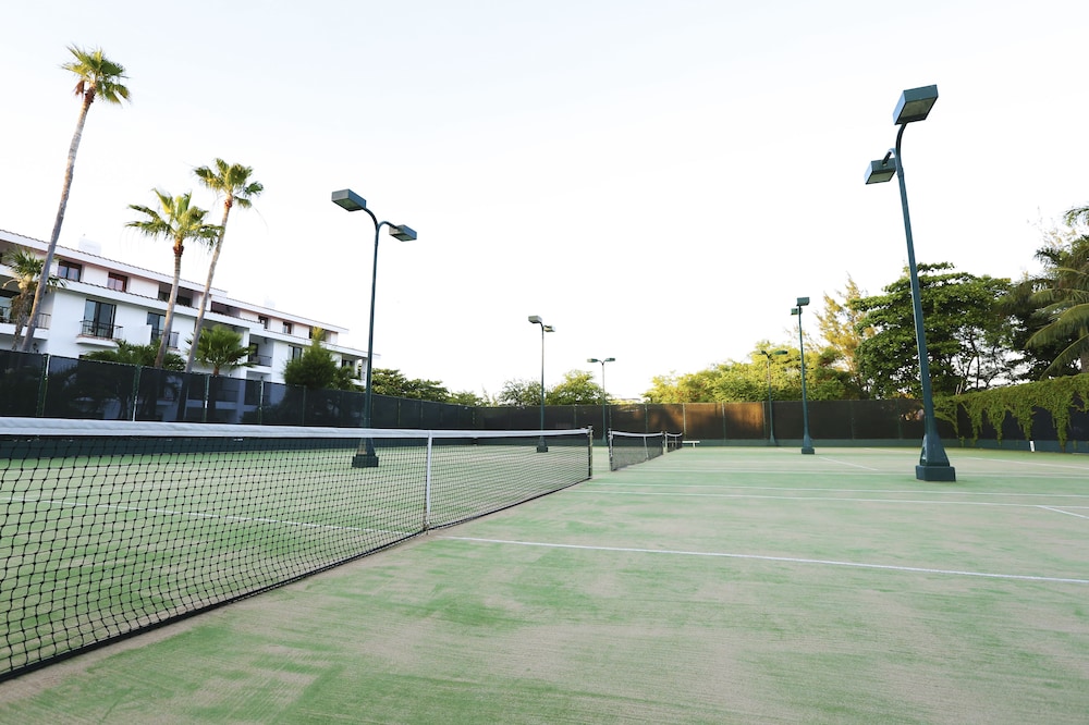 The Royal Cancun All Suites Resort — Sports & recreation in Cancun, Quintana Roo
