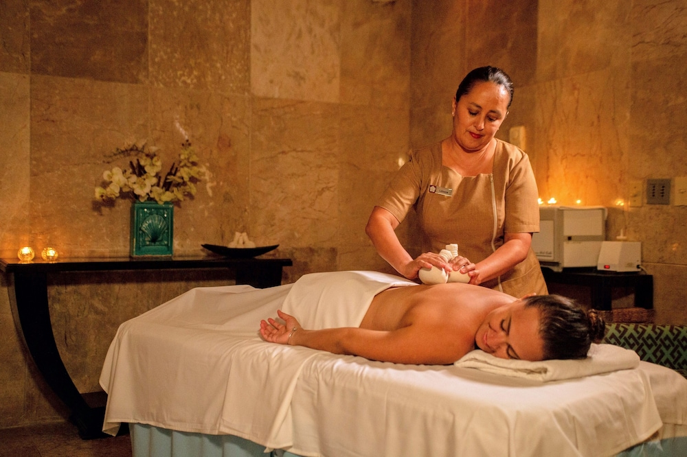 Family Villas By Wyndham Grand Cancún All Inclusive — Spa in Cancun, Quintana Roo