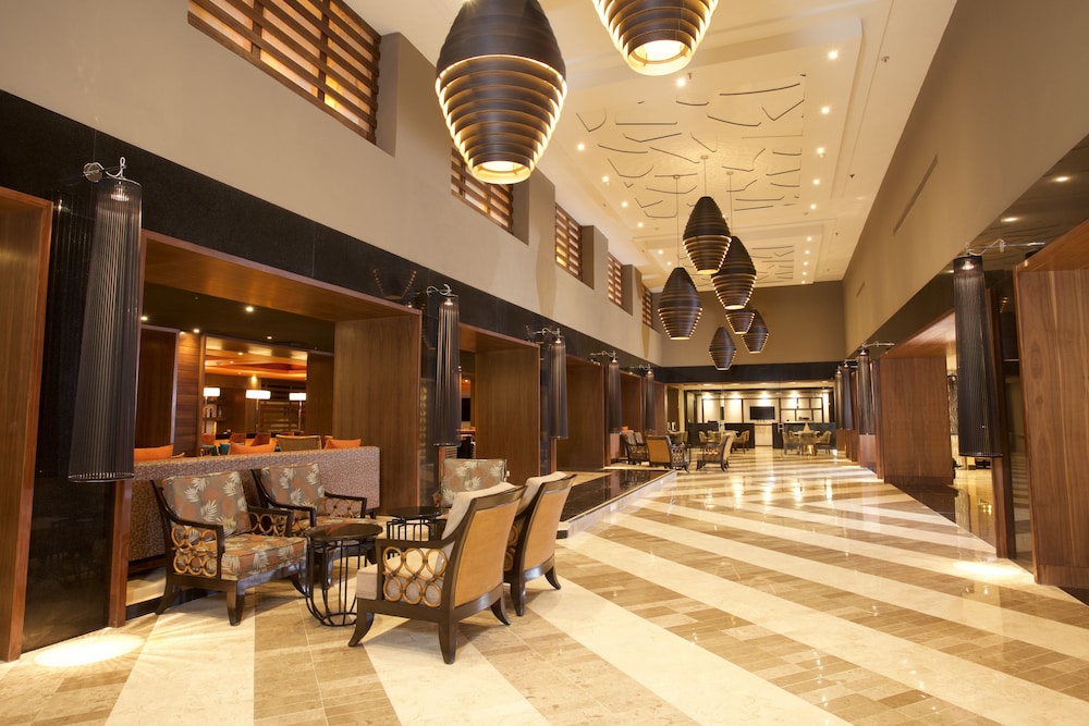 Family Villas By Wyndham Grand Cancún All Inclusive — Hotel building in Cancun, Quintana Roo