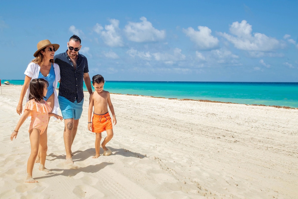 Family Villas By Wyndham Grand Cancún All Inclusive — Beach in Cancun, Quintana Roo