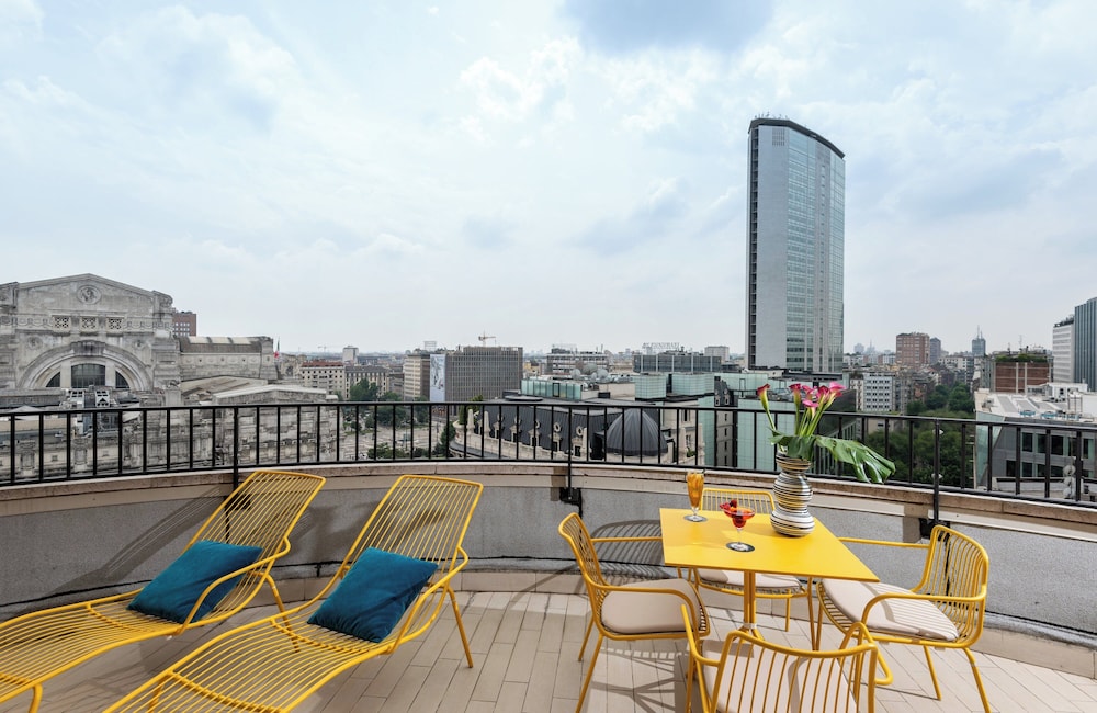 NYX Hotel Milan by Leonardo Hotels — Restaurant & bars in Milan, Lombardy