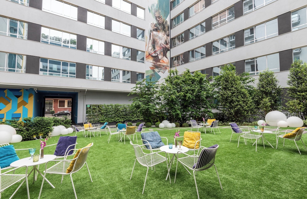 NYX Hotel Milan by Leonardo Hotels — Hotel building in Milan, Lombardy