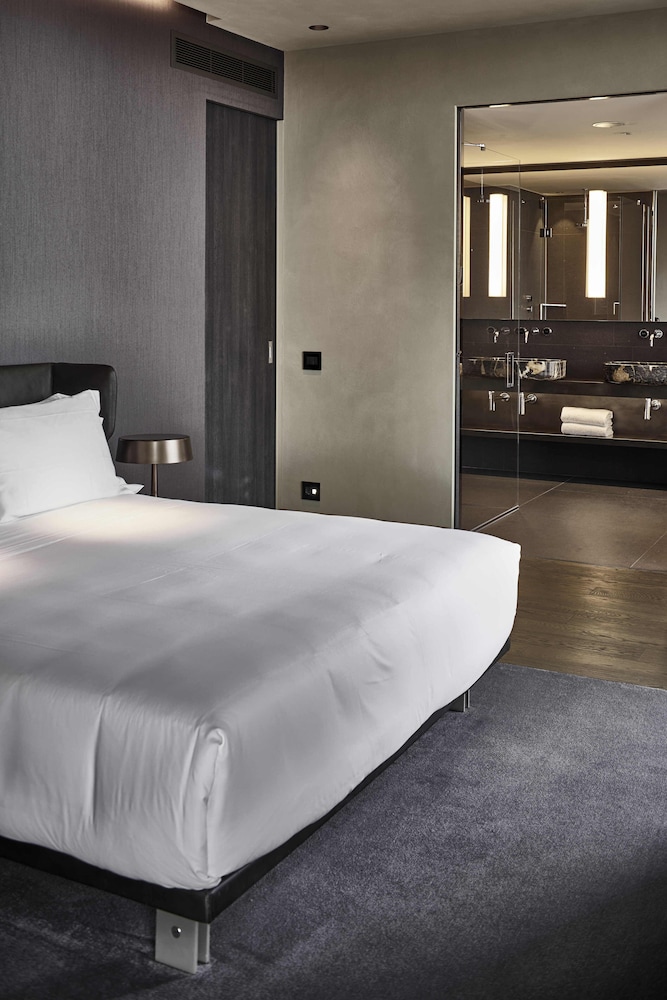 Hotel Viu Milan, a Member of Design Hotels — Hotel rooms in Milan, Lombardy