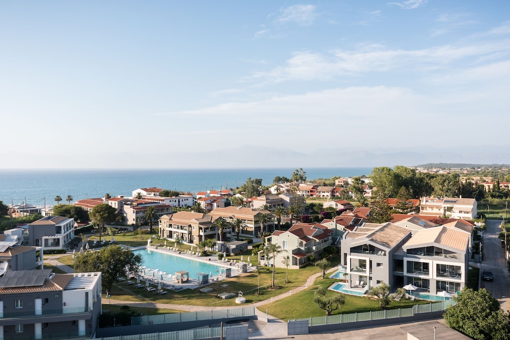 Acharavi Beach Hotel — Main photo in Acharavi, Ionian Islands