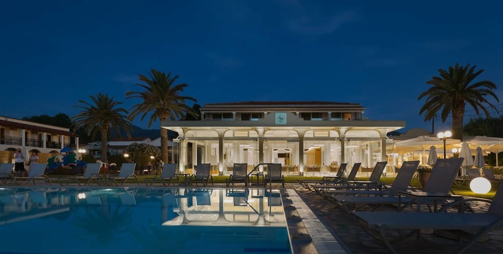 Acharavi Beach Hotel — Hotel building in Acharavi, Ionian Islands