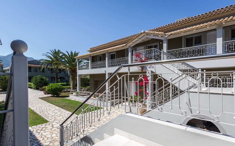 Acharavi Beach Hotel — Hotel building in Acharavi, Ionian Islands