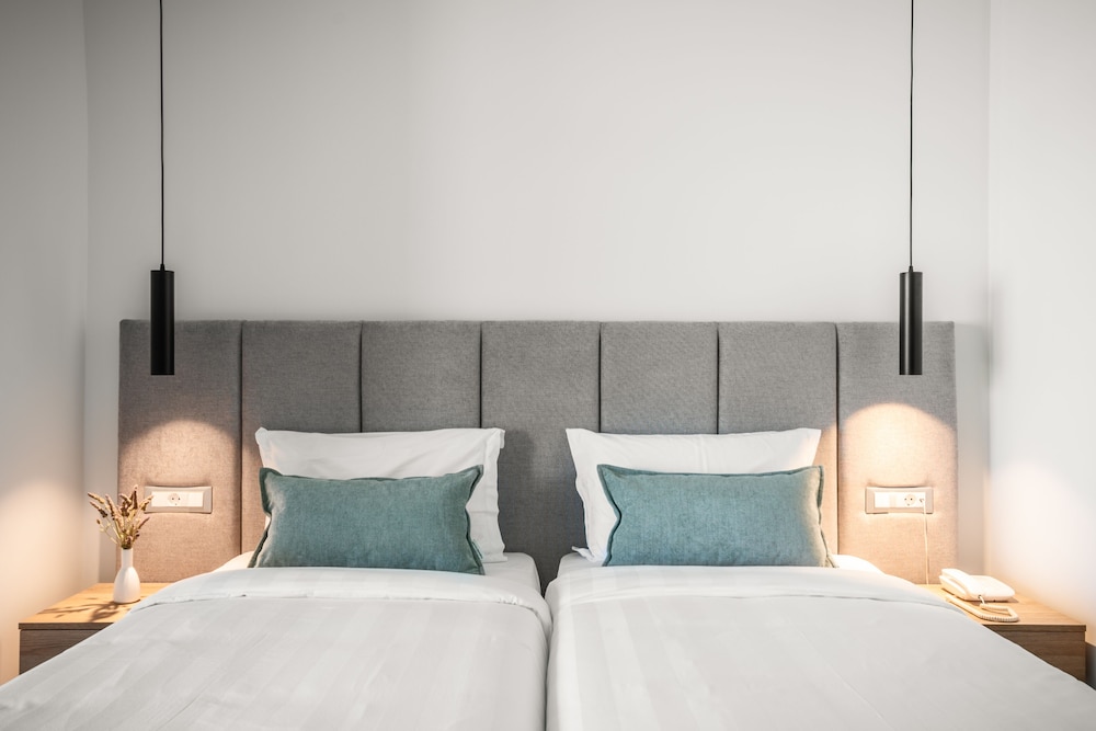 Acharavi Beach Hotel — Hotel rooms in Acharavi, Ionian Islands