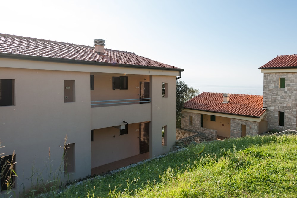 Maistra Select Petalon Resort — Hotel building in Vrsar, Istria
