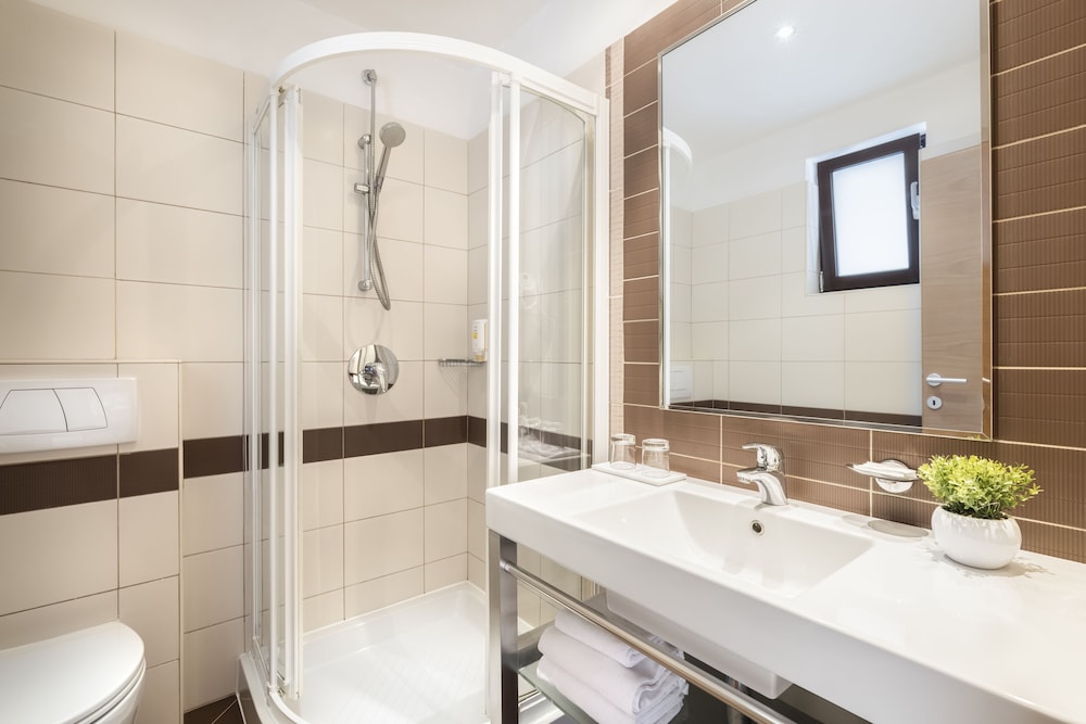 Maistra Select Petalon Resort — Hotel rooms in Vrsar, Istria