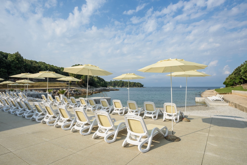 Maistra Select Petalon Resort — Beach in Vrsar, Istria