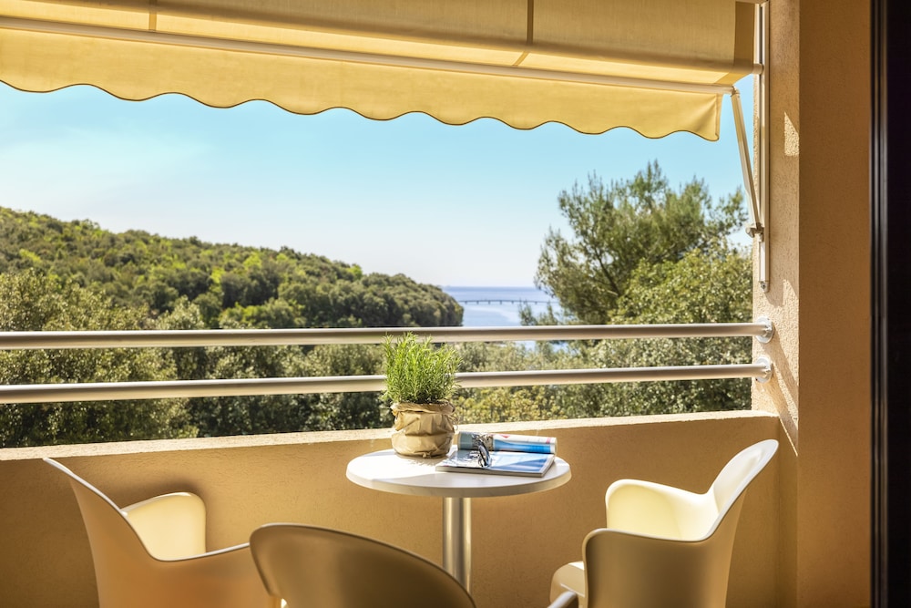 Maistra Select Petalon Resort — Hotel rooms in Vrsar, Istria