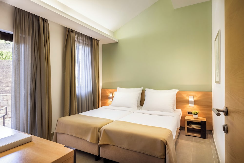 Maistra Select Petalon Resort — Hotel rooms in Vrsar, Istria