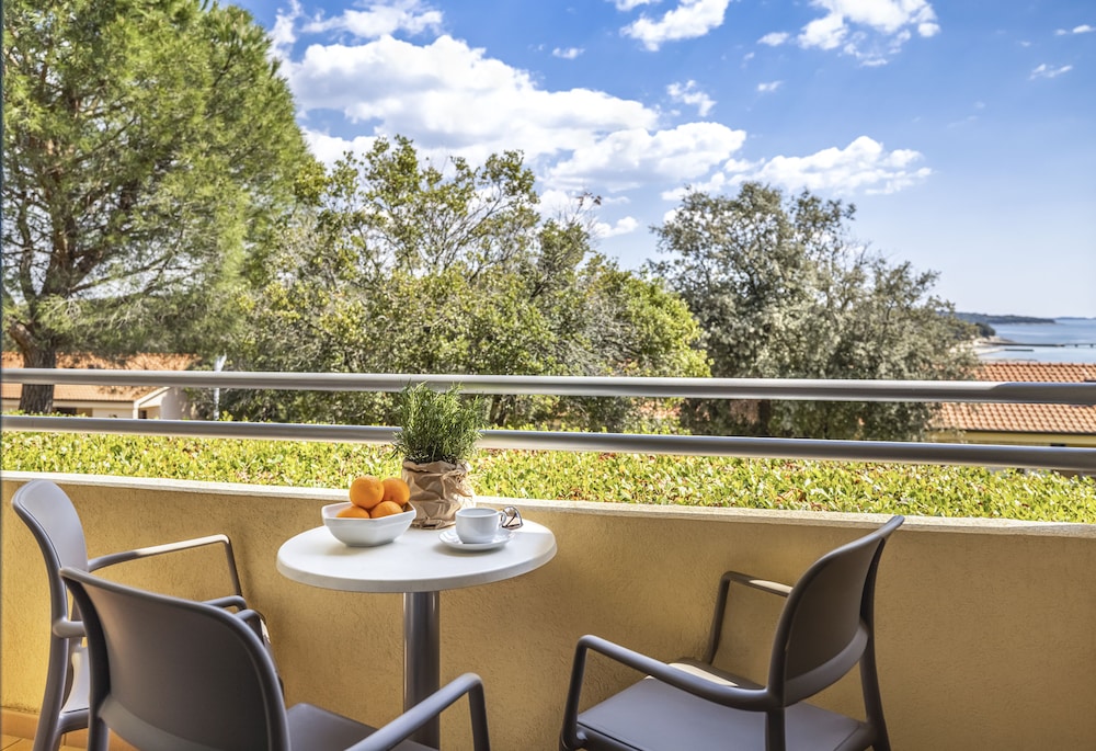 Maistra Select Petalon Resort — Hotel rooms in Vrsar, Istria